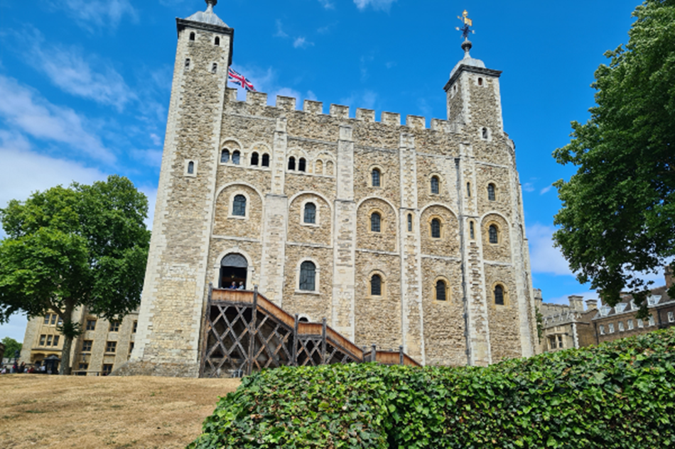 tower of london coach trip